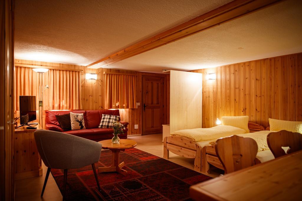 Hotel Nufenen Ulrichen Exteriér fotografie